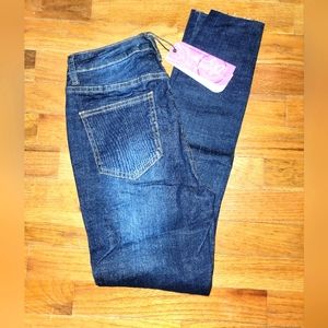 SOUTHERN FRIED CHICS DISTRESSED SKINNY JEANS: SZ 4